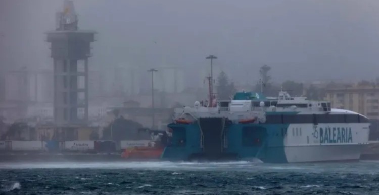 تعليق الرحلات البحرية بين المغرب وإسبانيا تعليق الرحلات البحرية بين المغرب وإسبانيا