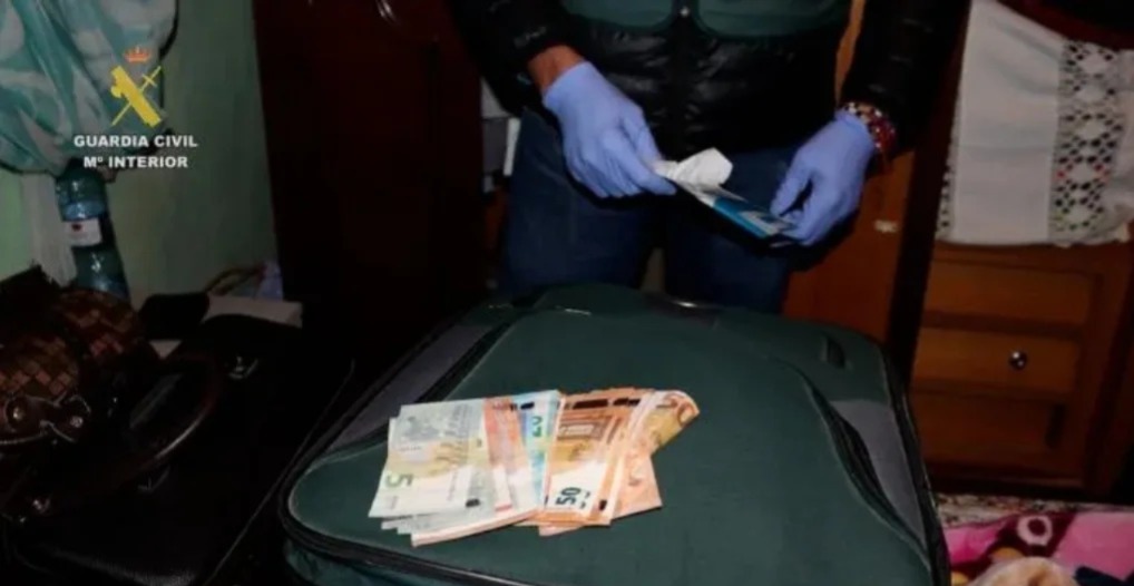 إسبانيا.. تفكيك شبكة لتهريب المهاجرين من المغرب إلى أوروبا إسبانيا.. تفكيك شبكة لتهريب المهاجرين من المغرب إلى أوروبا