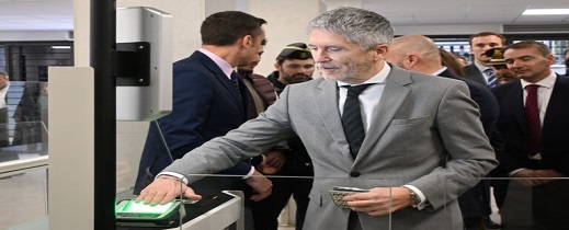 معبر بني انصار يستقبل وزير الداخلية الإسباني لمعاينة نظام العبور الجديد
