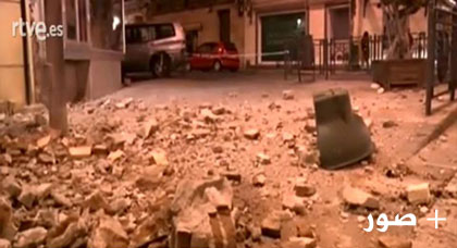 صور جديدة لأضرار الزلزال بمليلية والسلطات الإسبانية تخلي المنازل 