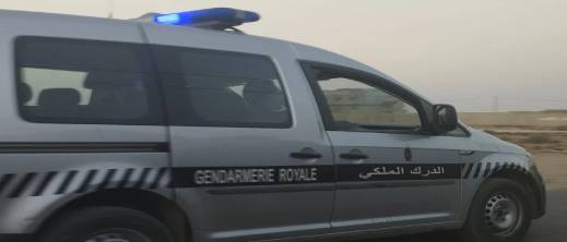 الناظور: نهاية لص حقائب وهواتف.. اعتقال شاب متلبسا بالسرقة داخل حافلة بأركمان