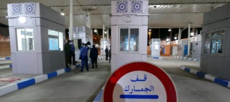 معبر مليلية.. ضبط سيارة قادمة من الناظور حاولت تهريب 10 لوحات فنية ثمينة