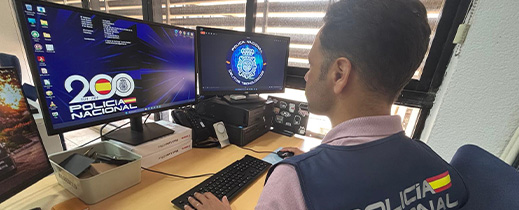 خدعة "ابنك في ورطة".. عملية نصب تُفقد سيدة 2000 يورو في مليلية