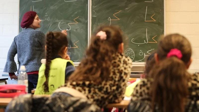 إنهاء عقود أساتذة مغاربة في بلجيكا يهدد استقرارهم العائلي إنهاء عقود أساتذة مغاربة في بلجيكا يهدد استقرارهم العائلي