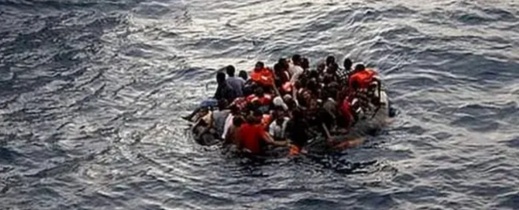 قارب "فانتوم" يُربك أمن ألميريا بعد إنزال مفاجئ لعشرات المهاجرين السريين