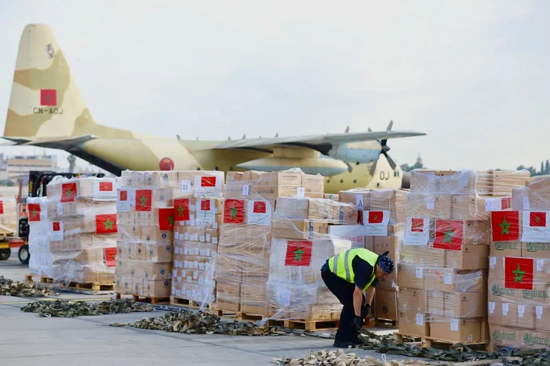 الملك محمد السادس يأمر بإرسال مساعدة إنسانية وطبية عاجلة لفائدة ساكنة قطاع غزة الملك محمد السادس يأمر بإرسال مساعدة إنسانية وطبية عاجلة لفائدة ساكنة قطاع غزة