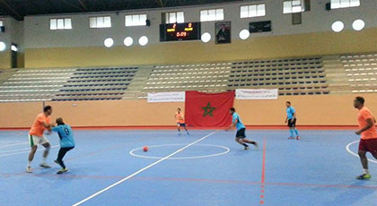 بالصور..  مواجهة ساخنة بين الجمارك والأمن الوطني تنتهي بالتعادل