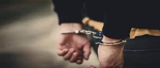 ضحاياه مغاربة وأجانب.. توقيف مبتز هدد ضحاياه بنشر صور حميمية مقابل الحصول على “بيتكوين” ضحاياه مغاربة وأجانب.. توقيف مبتز هدد ضحاياه بنشر صور حميمية مقابل الحصول على “بيتكوين”