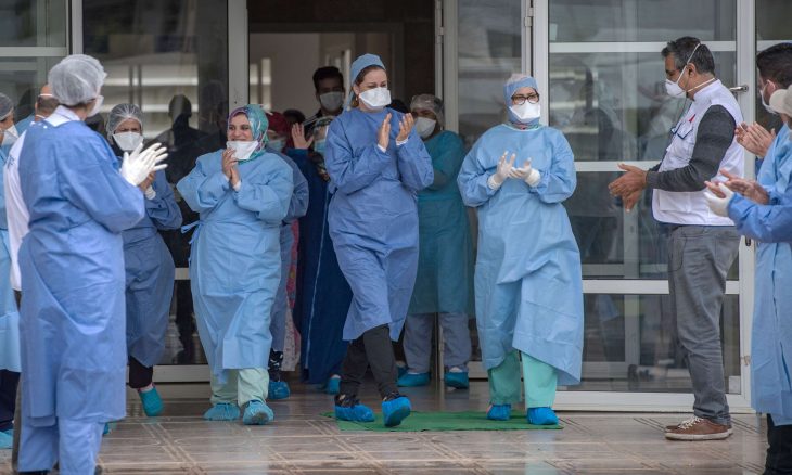 وزارة الصحة تهدد أطباء فوجي 2023 و2024 بعقوبات صارمة لعدم التحاقهم بمقرات العمل وزارة الصحة تهدد أطباء فوجي 2023 و2024 بعقوبات صارمة لعدم التحاقهم بمقرات العمل