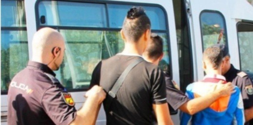 سفارة المملكة بإسبانيا ترفض منح سلطات كانتابريا بيانات قاصرين غير مصحوبين سفارة المملكة بإسبانيا ترفض منح سلطات كانتابريا بيانات قاصرين غير مصحوبين