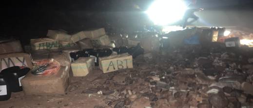 ضبط زورق محمل بطنين من الشيرا وتوقيف سبعة أشخاص ضبط زورق محمل بطنين من الشيرا وتوقيف سبعة أشخاص