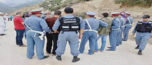 شاب يلقى حتفه طعنا إثر خلاف حول نعجة شاب يلقى حتفه طعنا إثر خلاف حول نعجة