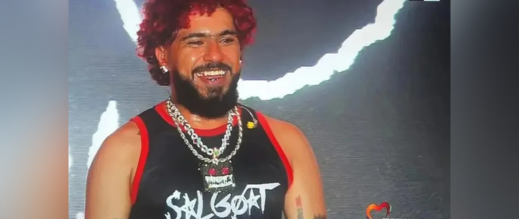 قداسة "طوطو" تعصف بخطيب جمعة قداسة "طوطو" تعصف بخطيب جمعة