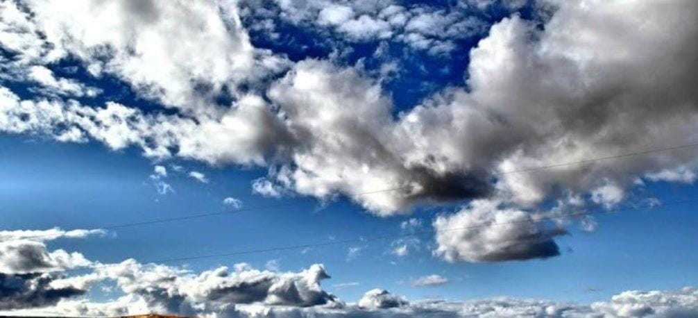 طقس السبت: أجواء حارة وأمطار خفيفة مرتقبة بعدد من مناطق المغرب