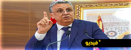 وهبي: "مازالو يتظاهرون ومازلت وزيرا"