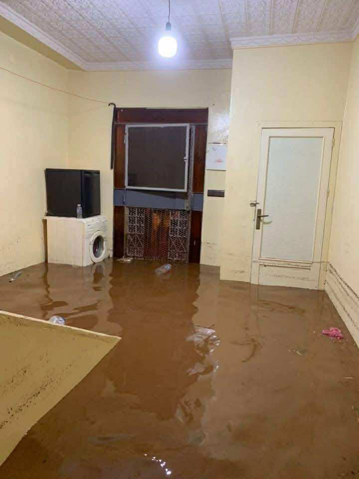 فيضانات تقطع الطريق بين سلوان والعروي وتغمر عددا من المنازل