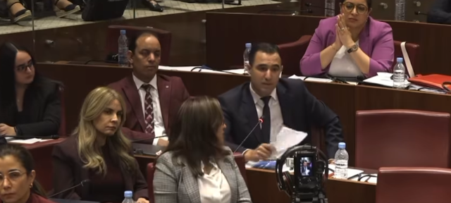 حقيقة مشروع المجمع الرياضي بالناظور تكشف مغالطات توحتوح في البرلمان حقيقة مشروع المجمع الرياضي بالناظور تكشف مغالطات توحتوح في البرلمان