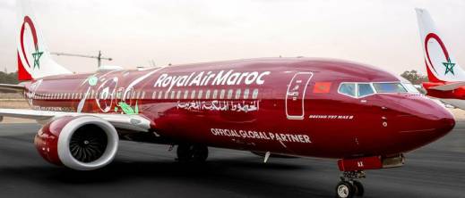 طائرة مغربية تزينت بالألوان الإفريقية استعدادا للعرس القاري