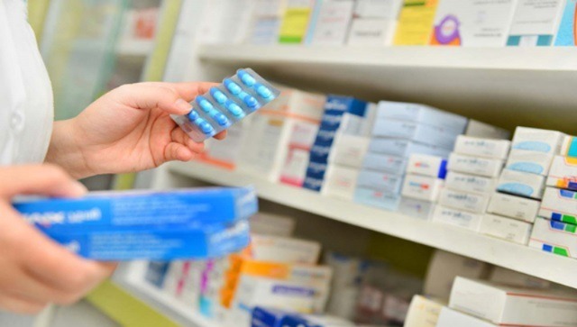الصيادلة يطالبون بالحق في استبدال الدواء للمريض دون حاجة لموافقة الطبيب