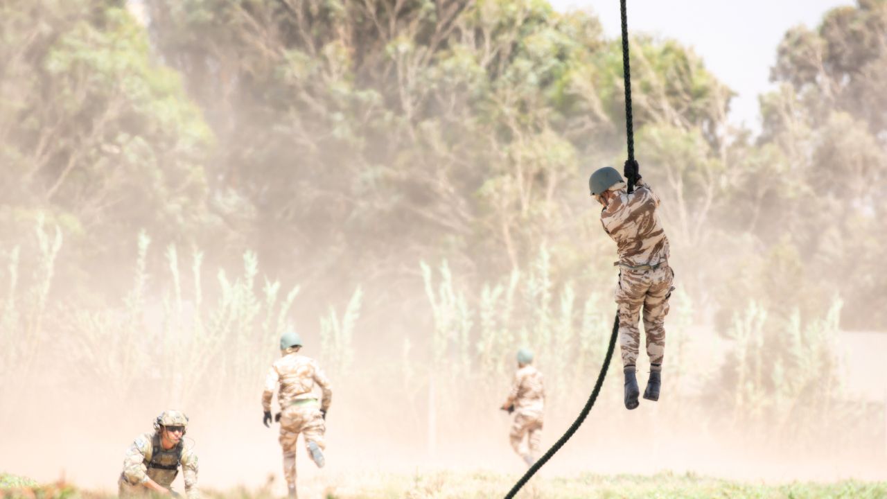 المغرب يعزز جيشه: خطة طموحة لتعزيز النفوذ الإقليمي والتعاون الدولي
