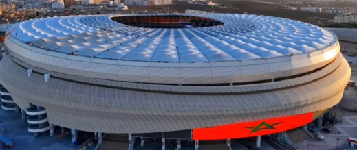 سقوط عامل عشريني بملعب طنجة يودي بحياته أثناء الاستعدادات لودية المغرب