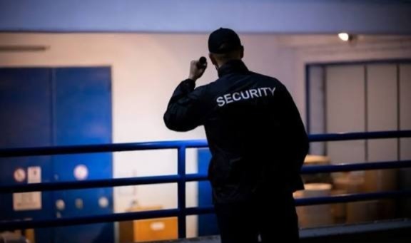 قرار لوزارة الصحة يمنع "السكريتي" من التدخل في توجيه المرضى في المستشفيات