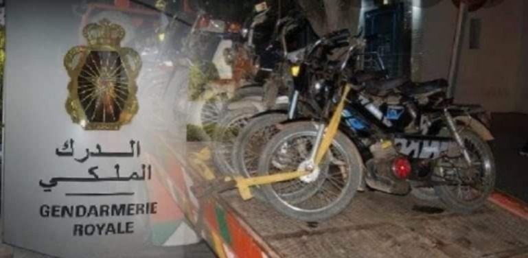 درك أركمان يشن حملة واسعة على الدراجات النارية أمام المدارس لضمان سلامة التلاميذ