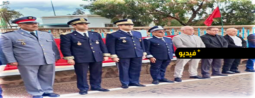 رئيس دائرة بني ورياغل الشرقية يترأس مراسيم تحية العلم في الذكرى السبعين لعيد الاستقلال