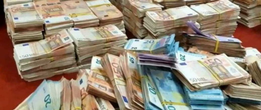 البنوك المغربية تبلغ عن تدفقات ضخمة.. وتحقيقات موسعة لكشف المصدر