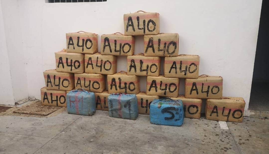 رصاص في قلب الطريق السيار… الدرك يحبط تهريب 5 أطنان من الشيرا