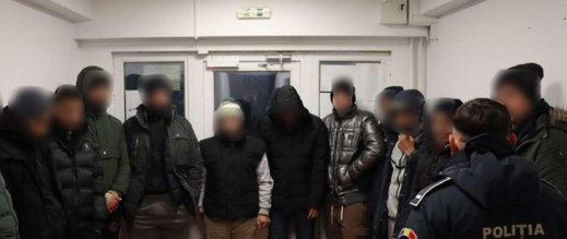 شرطة الحدود الرومانية تعترض شاحنة تقل مهاجرين ضمنهم مغاربة