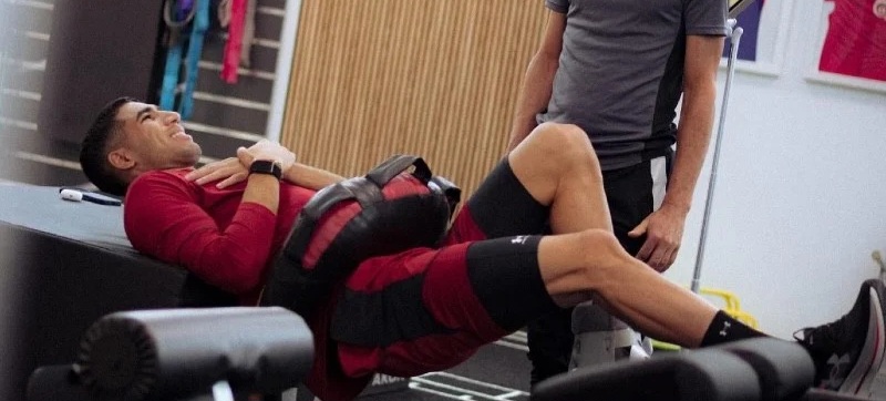 حكيمي يواصل التأهيل للتعافي استعدادا للمشاركة في كأس أمم إفريقيا