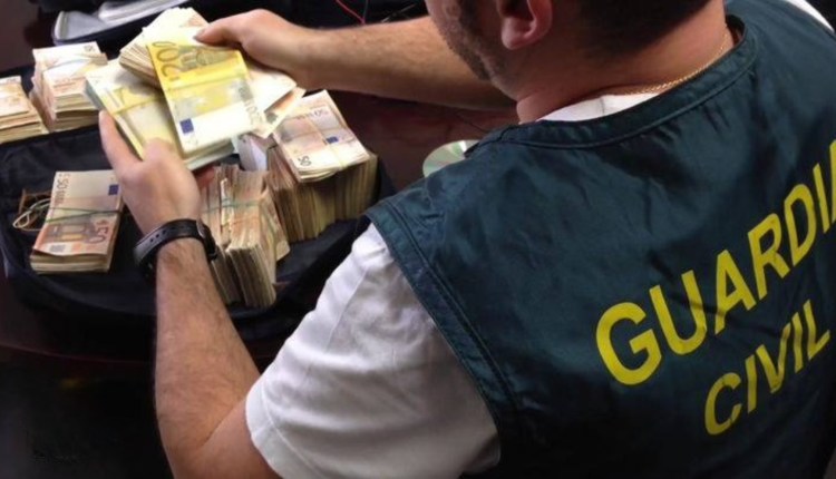 تفاصيل توقيف مغربي نصب على أشخاص في 748 مليونا وفر إلى إسبانيا