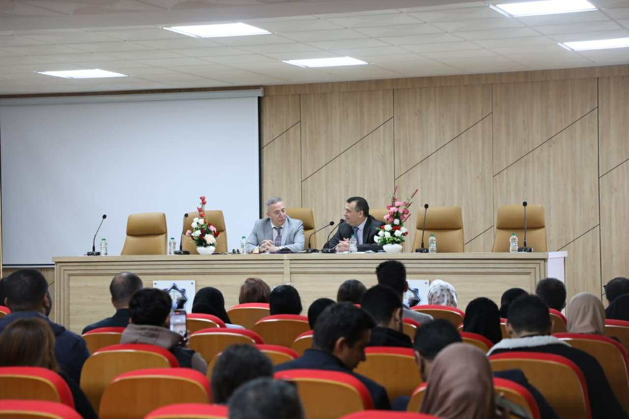 كلية العلوم القانونية والاقتصادية والاجتماعية بطنجة تحتضن محاضرة حول التحول الإستراتيجي للصحراء المغربية نحو الفضاء الأطلسي