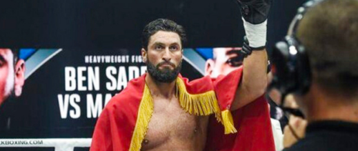 إدانة الملاكم جمال بن صديق بالسجن أربع سنوات بتهم جنائية خطيرة 