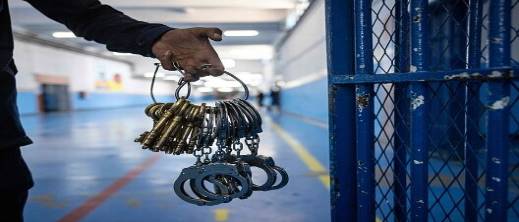 اعتقال وسيط حرر متهمين بالبراءة مقابل 6 مليون