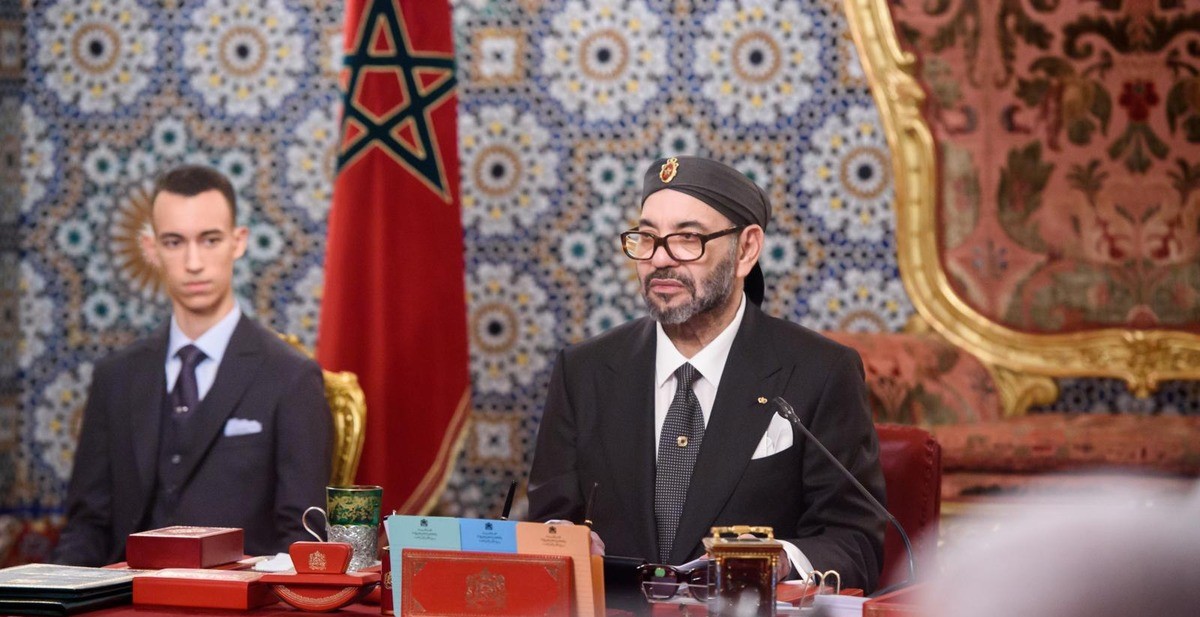 جلالة الملك يهنئ أسود الأطلس بعد تتويجهم بكأس العرب 