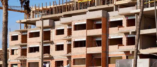 زلزال يضرب "حيتان العقار".. الضرائب والمحافظة العقارية تضعان كبار المنعشين تحت مجهر "الافتحاص"