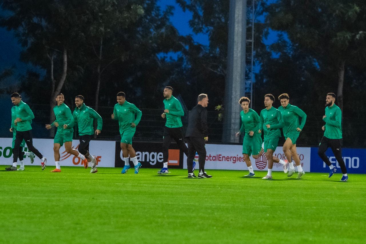 بحصتين تدريبيتين.. الأسود يرفعون نسق التحضيرات قبل مواجهة تنزانيا في دور الثمن