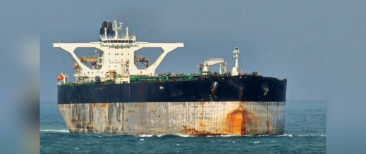 بعد مصادرة ترامب لناقلة نفط روسية.. موسكو تتهم واشنطن بإثارة التوتر