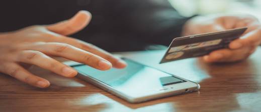 سرقة أموال زبائن الأبناك بالعروي عبر "النصب الهاتفي".. إليكم الحيل المستخدمة