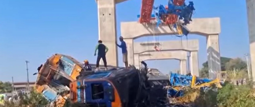 صباح دموي في تايلاند.. رافعة تسحق قطار ركاب وتخلف عشرات الضحايا