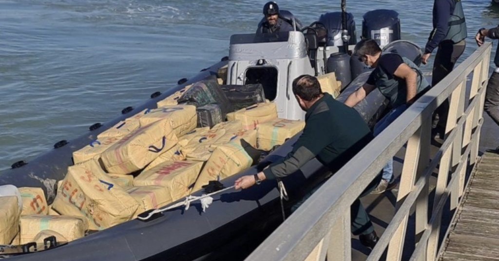 ضمنهم مغربي.. توقيف 5 أشخاص خلال عملية لتهريب المخدرات بين المغرب وإسبانيا