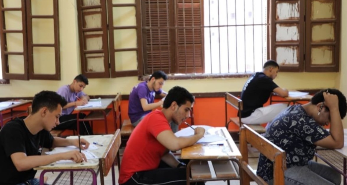 تسريب امتحانات الابتدائي.. وزارة التربية تتدخل لإعادة الاختبارات