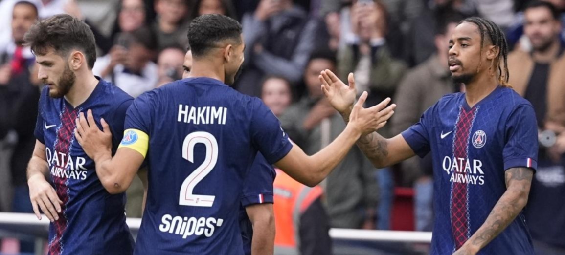 أسباب شخصية تبعد حكيمي عن مواجهة أوكسير