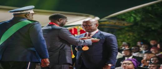 رئيس اتحاد السنغال يهاجم "الكاف" ويتهم المغرب بالسيطرة على القرار الرياضي القاري