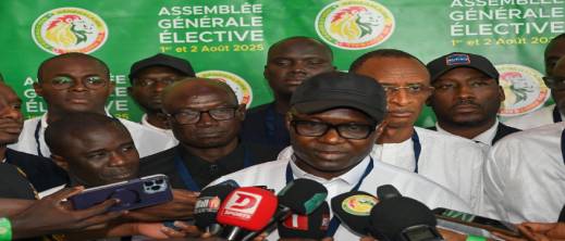 نادي المحامين بالمغرب يضع رئيس الاتحاد السنغالي تحت طائلة "مدونة أخلاقيات الفيفا"