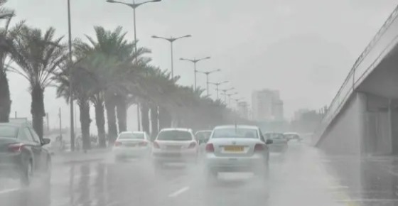 بسبب الاضطرابات الجوية.. وزارة التجهيز توصي بتوخي الحذر  في الطرقات