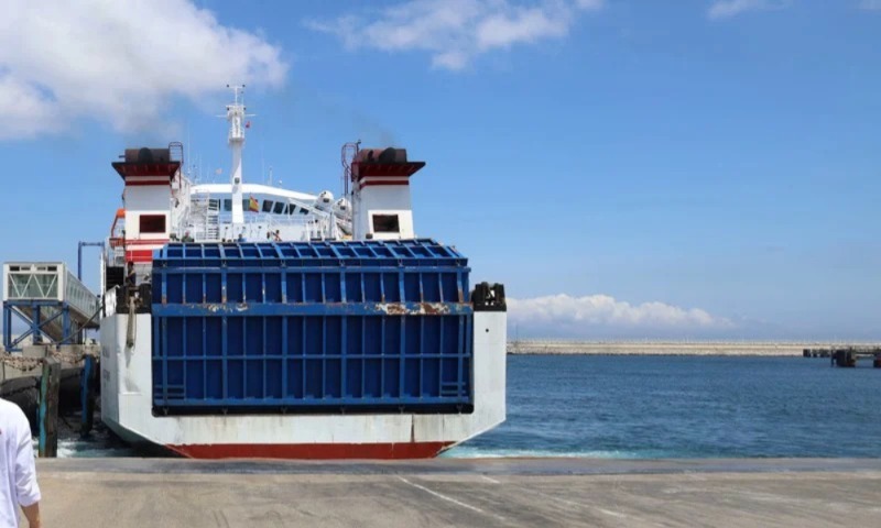 اضطرابات جوية قوية تعطل حركة السفن بين المغرب وإسبانيا