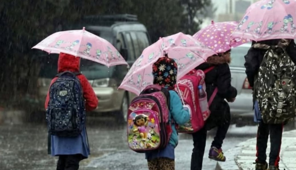 استمرار الاضطرابات الجوية.. تعليق الدراسة بعمالة طنجة أصيلة غدا الأربعاء